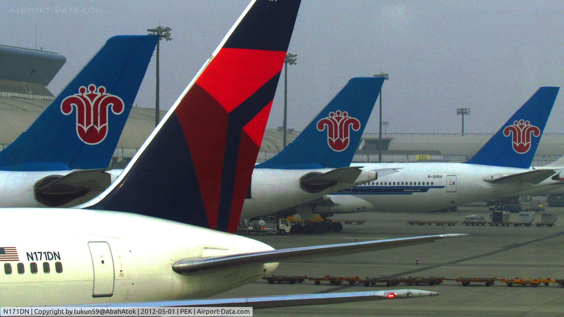 N171DN, 1990 Boeing 767-332 C/N 24759, Delta Air Lines