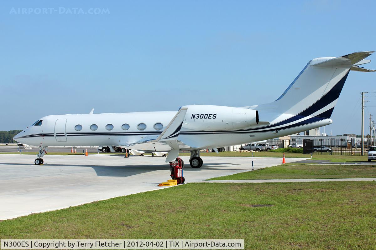 N300ES, Gulfstream Aerospace GIV-X (G450) C/N 4209, At Space Coast Regional Airport , Florida