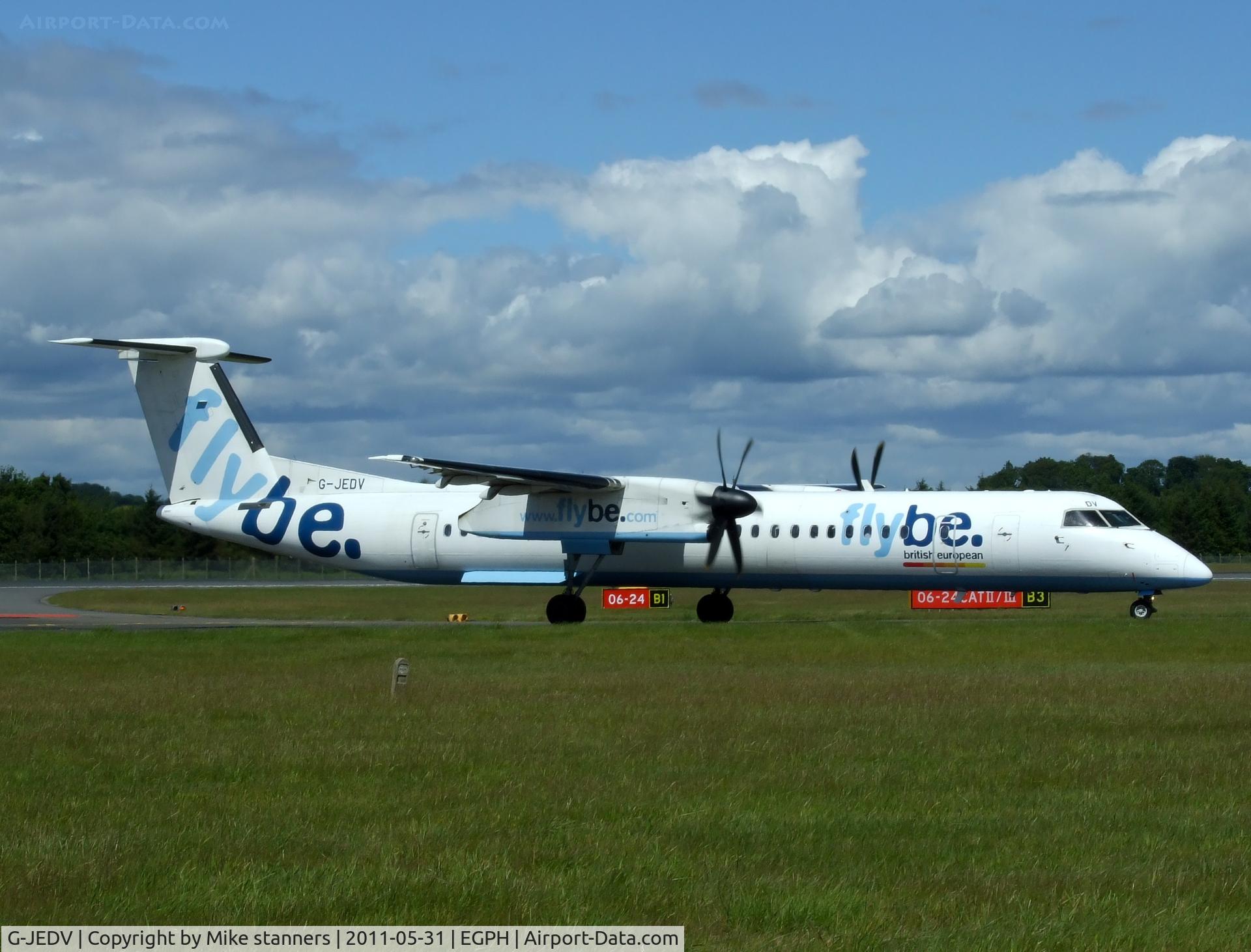 G-JEDV, 2004 De Havilland Canada DHC-8-402Q Dash 8 C/N 4090, 