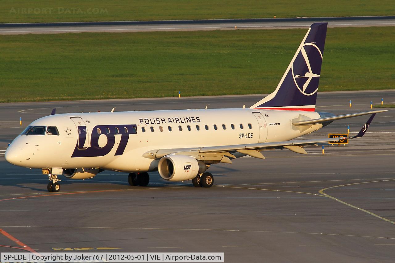 SP-LDE, 2004 Embraer 170ST (ERJ-170-100ST) C/N 17000029, LOT Polish Airlines