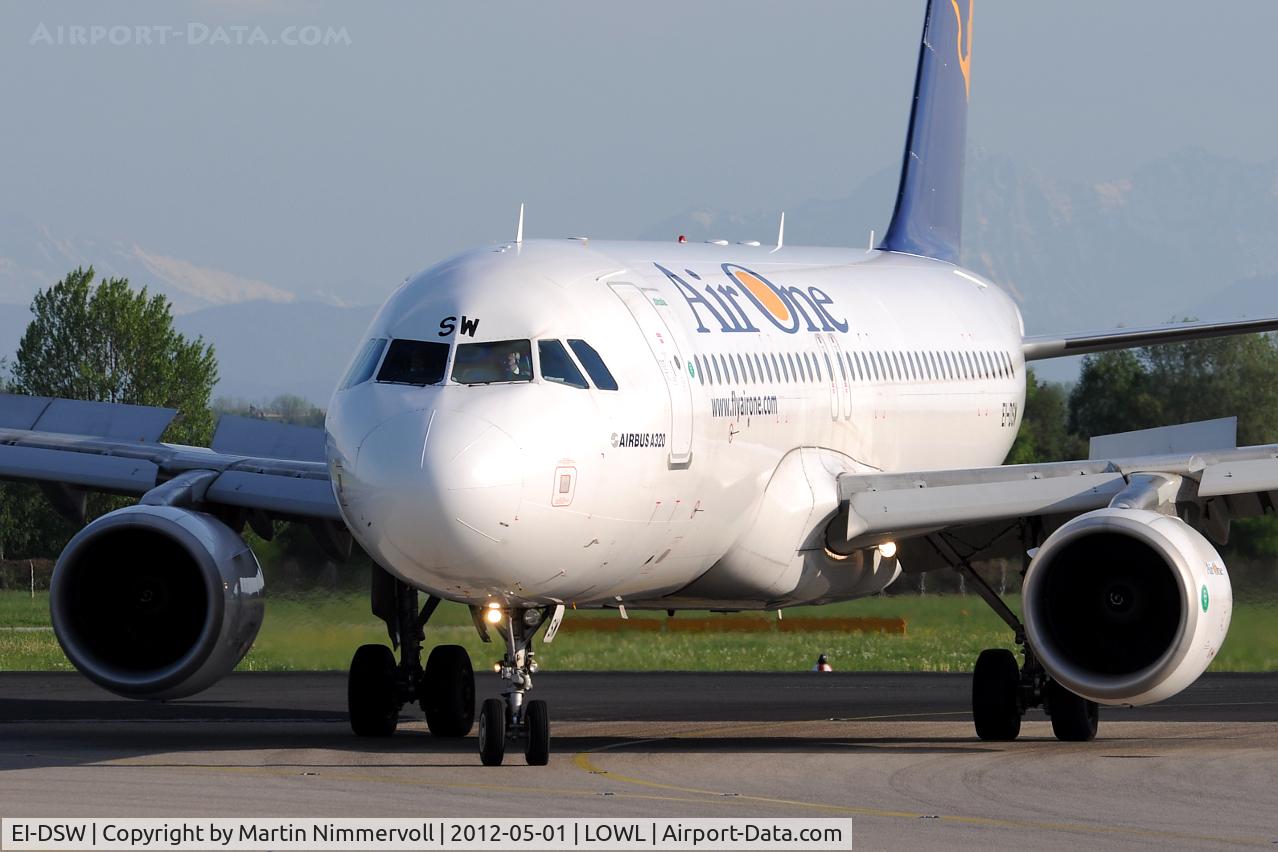 EI-DSW, 2008 Airbus A320-216 C/N 3609, Air One