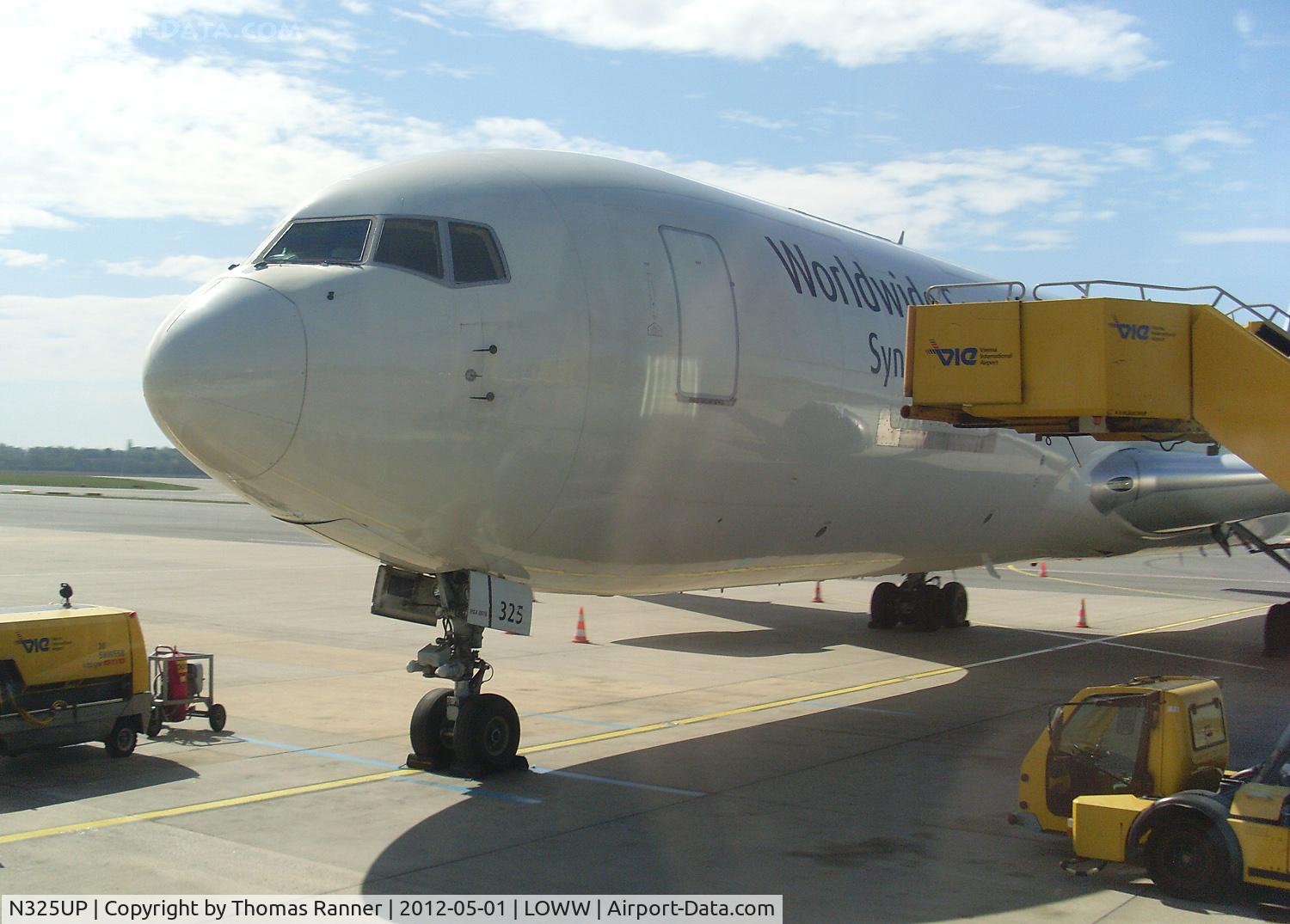 N325UP, 1998 Boeing 767-34AF C/N 27751, UPS Boeing 767