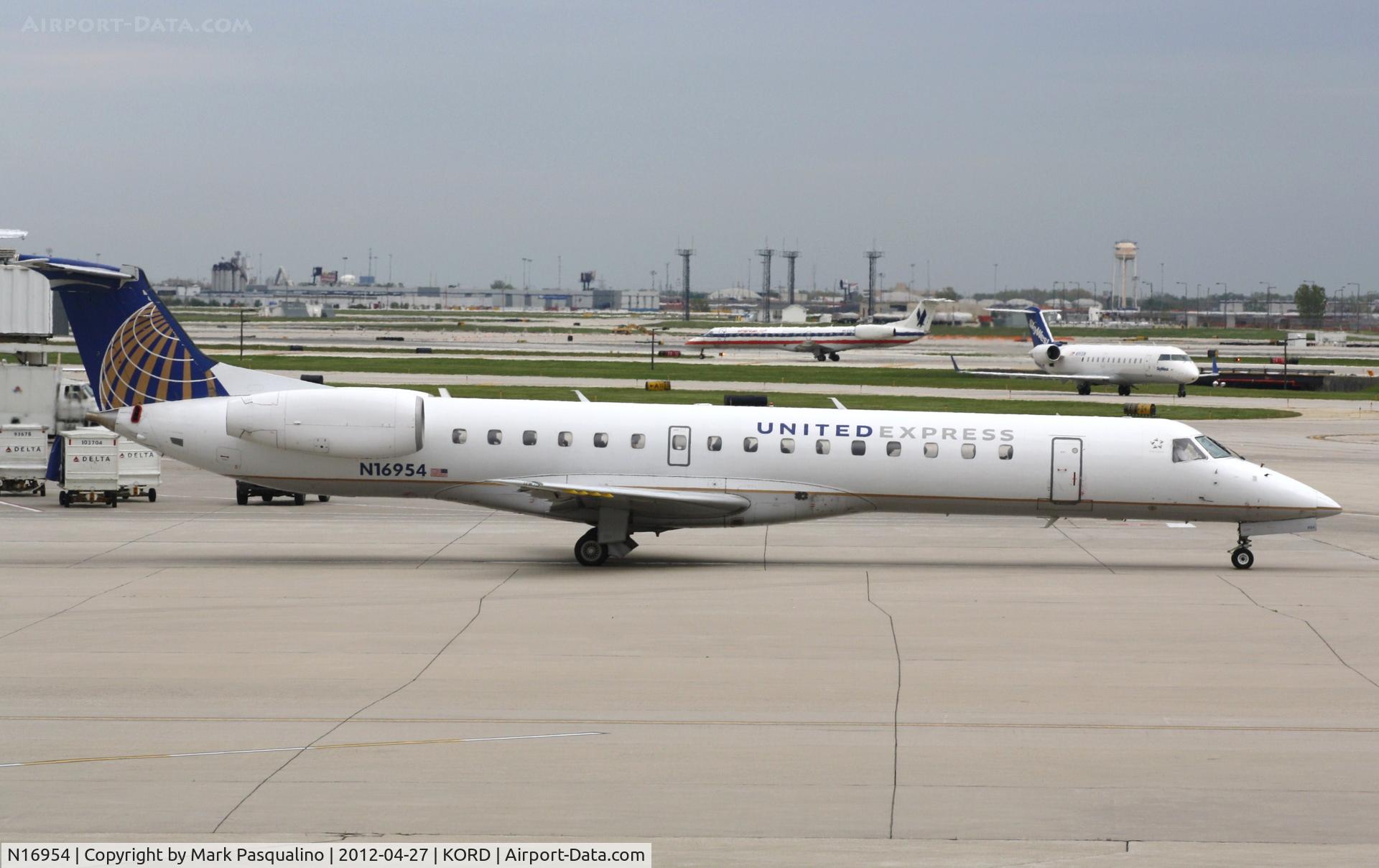 N16954, 1998 Embraer ERJ-145LR (EMB-145LR) C/N 145072, EMB-145LR