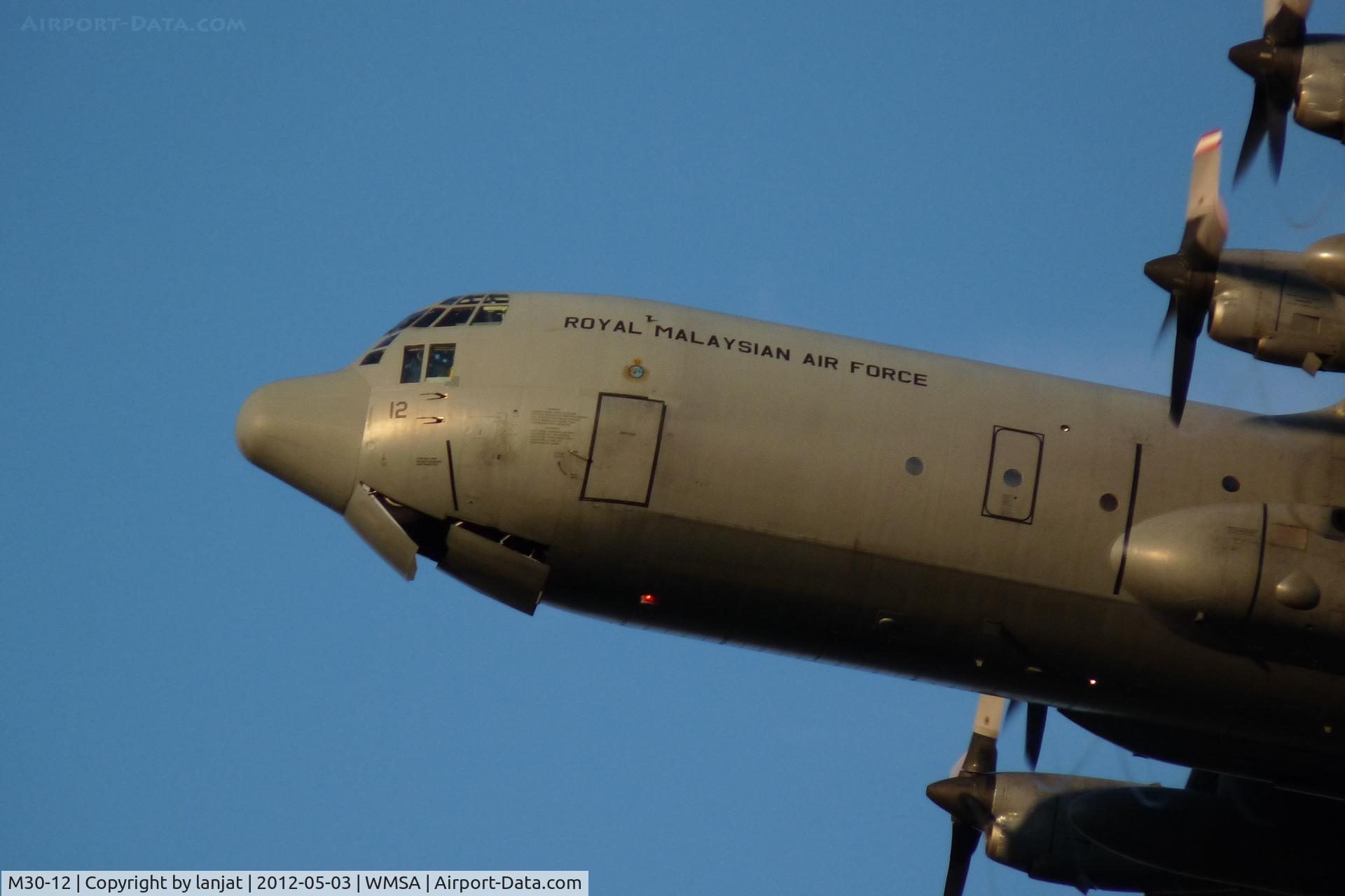 M30-12, Lockheed C-130H-30 Hercules C/N 382-5277, Close Up