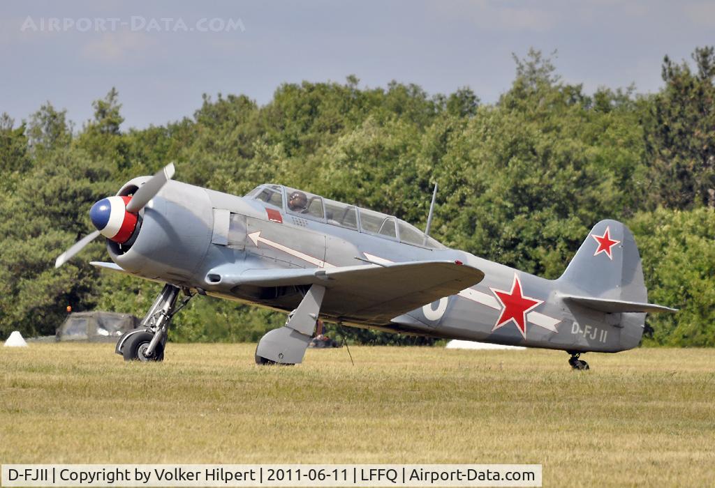 D-FJII, Yakovlev Yak-11 C/N Y-5434, at la Ferté-Alais