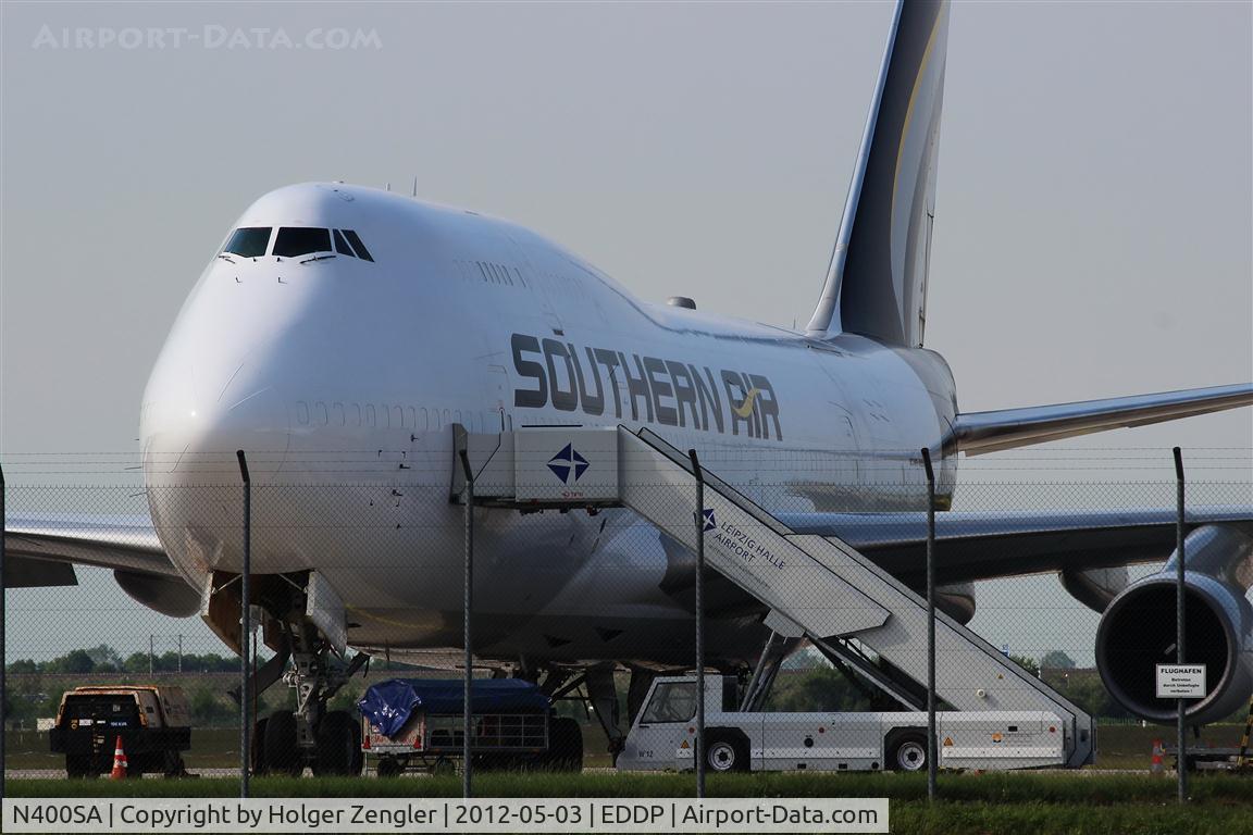 N400SA, 1993 Boeing 747-400 C/N 27068, Resting on World Cargo Center Leipzig....
