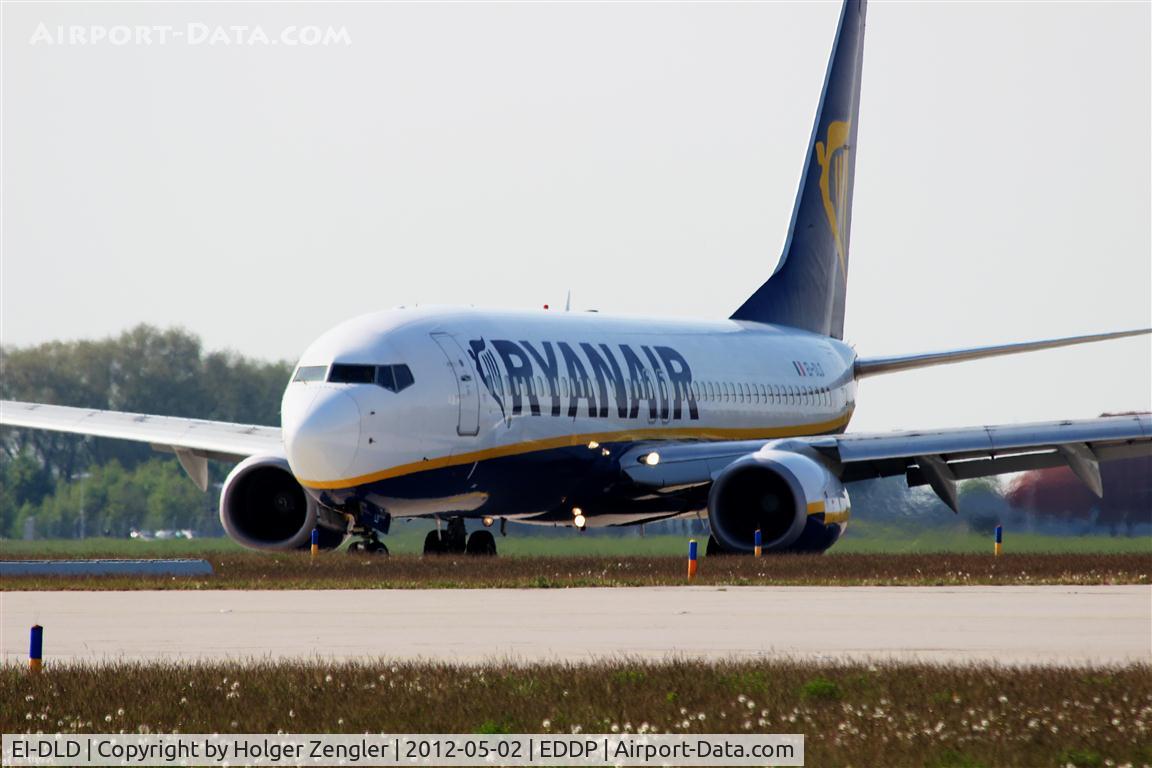 EI-DLD, 2005 Boeing 737-8AS C/N 33825, Arrival from England...