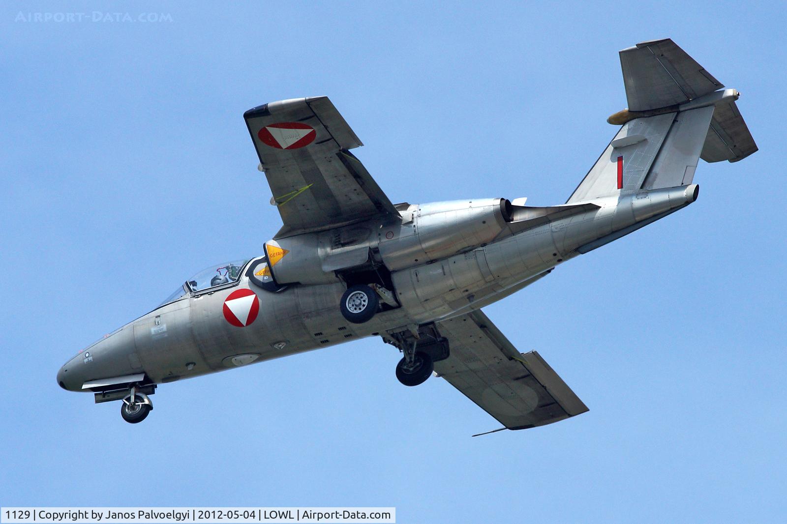 1129, Saab 105OE C/N 105429, Austrian Air Force Saab 105OE final approach in LOWL/LNZ