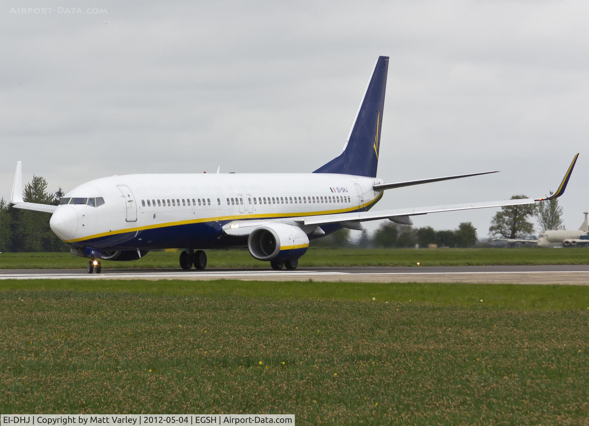 EI-DHJ, 2005 Boeing 737-8AS C/N 33819, Arriving at EGSH.