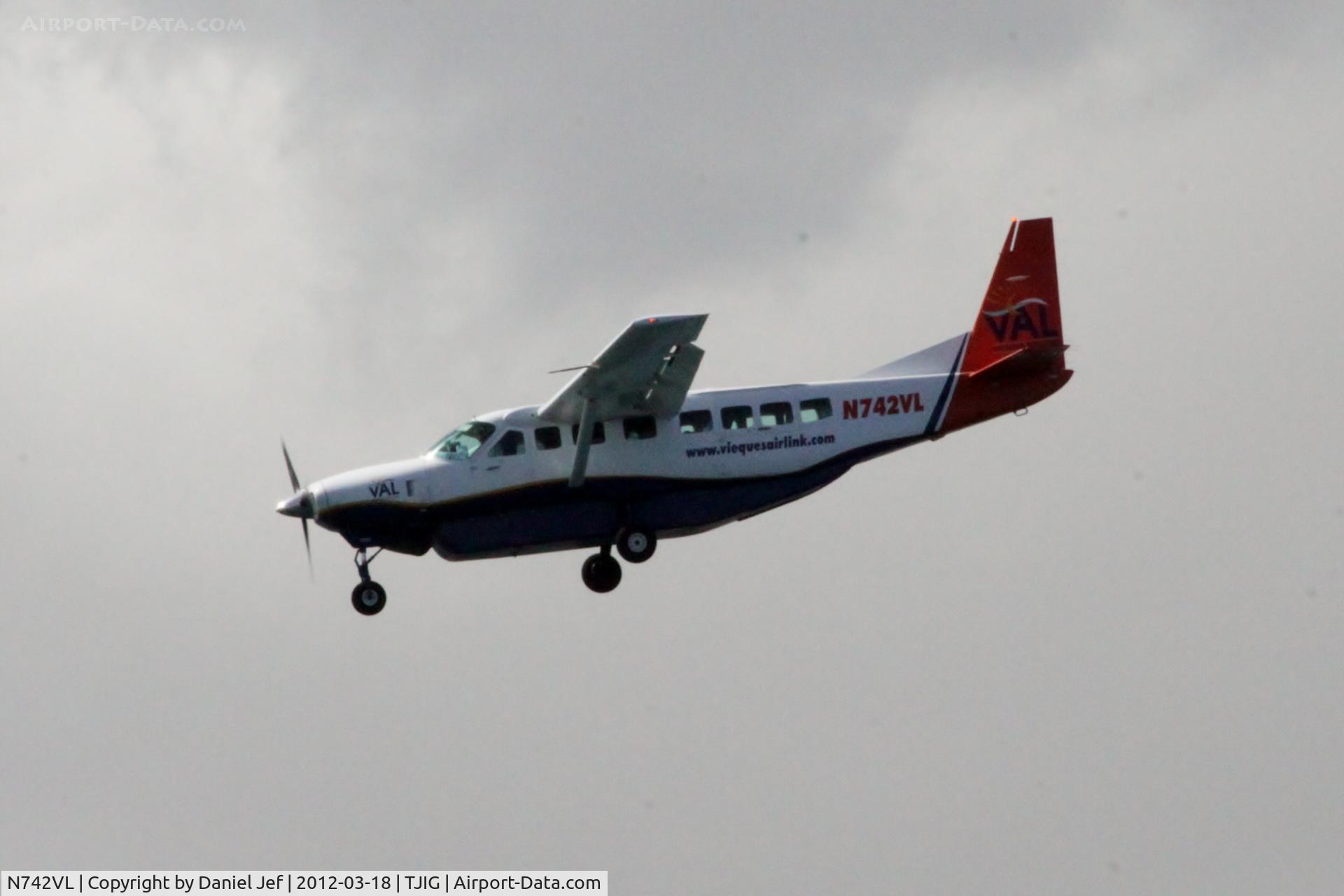 N742VL, 2004 Cessna 208B C/N 208B1100, N742VL