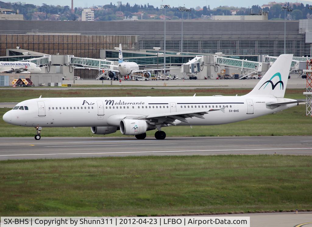 SX-BHS, 1997 Airbus A321-112 C/N 642, Backtracking rwy 32L to the Terminal... Ex. F-GYAO