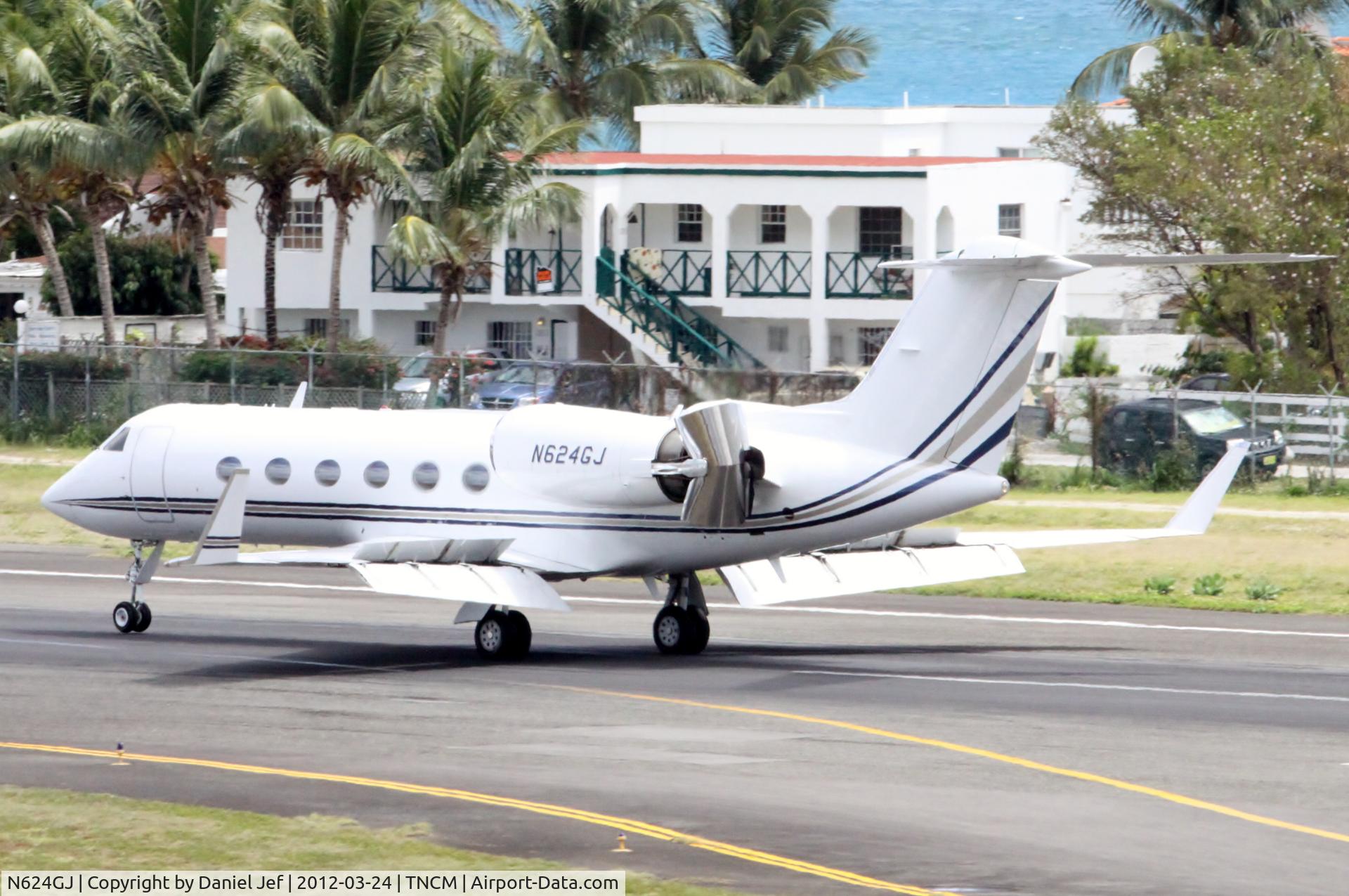 N624GJ, 1995 Gulfstream Aerospace G-IV C/N 1267, N647GJ