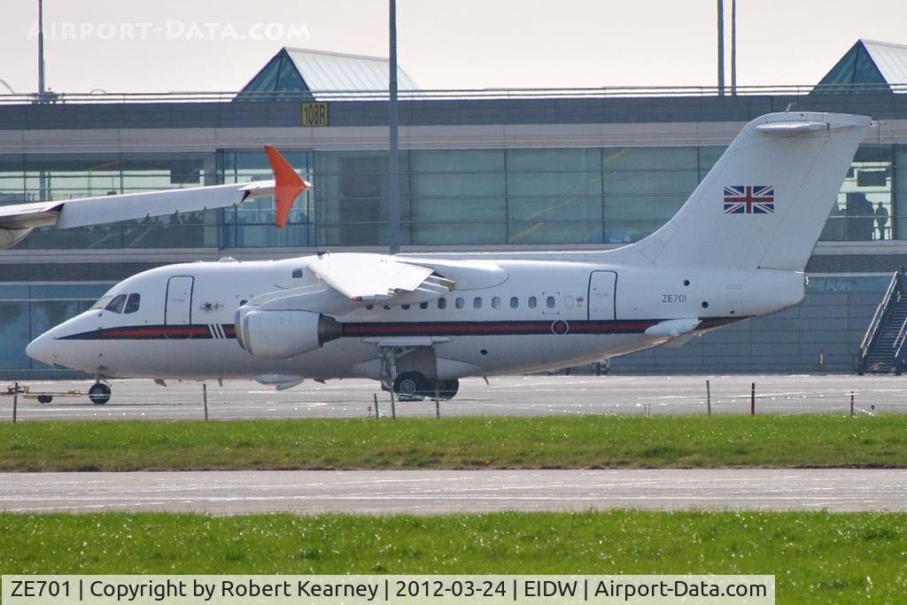 ZE701, 1985 British Aerospace BAe.146 CC.2 C/N E1029, Being towed for maintenance