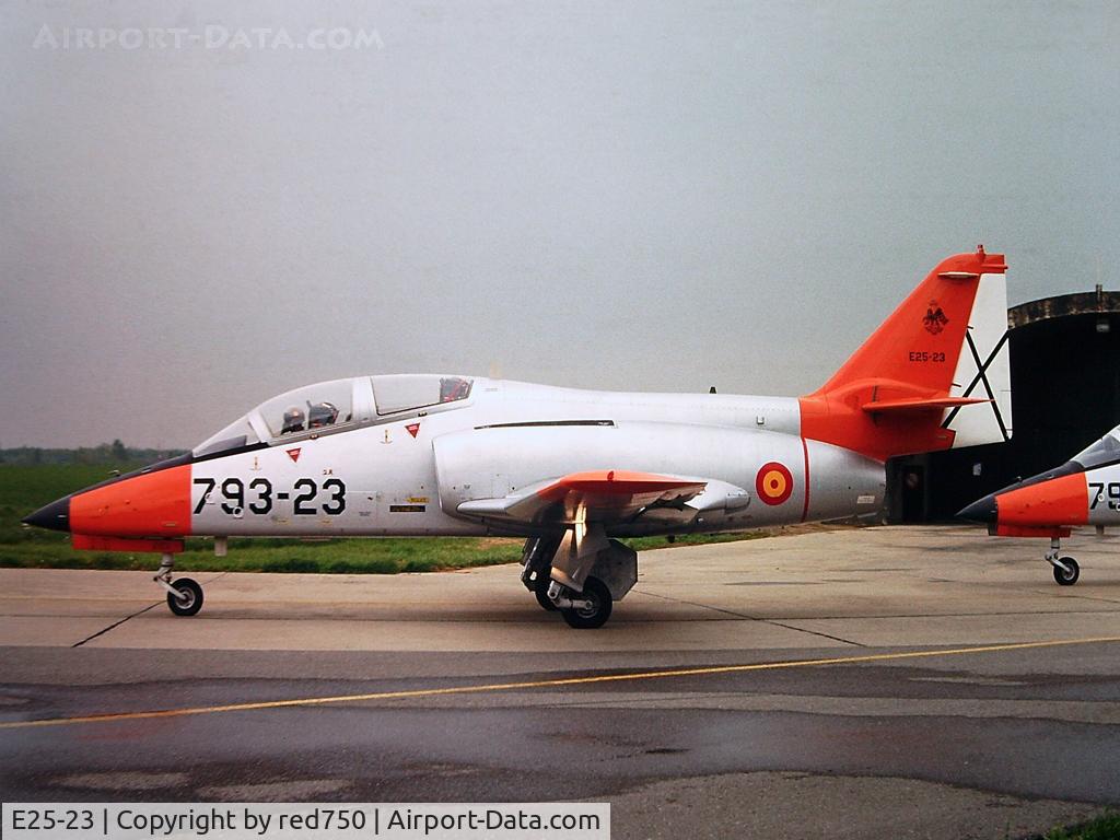E25-23, CASA C-101EB Aviojet C/N EB01-23-023, Photograph by Edwin van Opstal with permission. Scanned from a color slide.