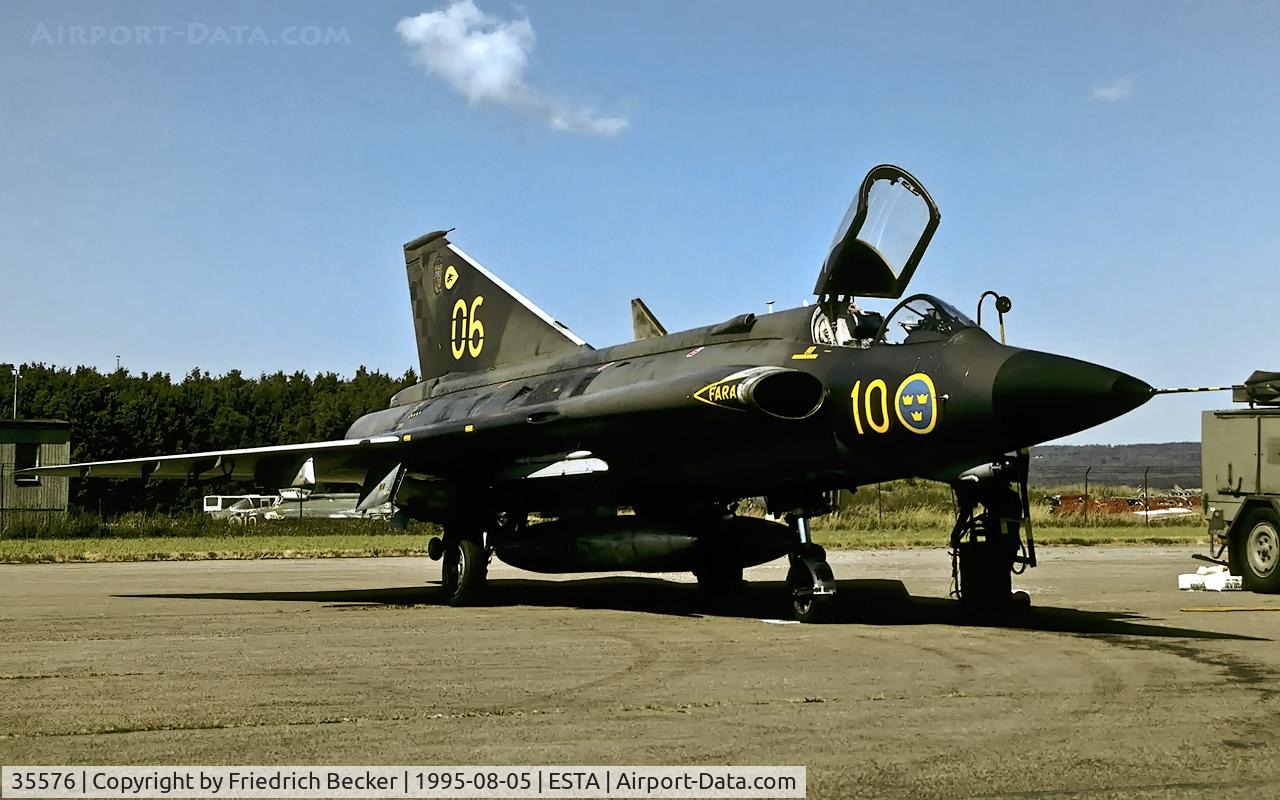 35576, Saab J-35J Draken C/N 35-576, flightline at Ängelholm AB