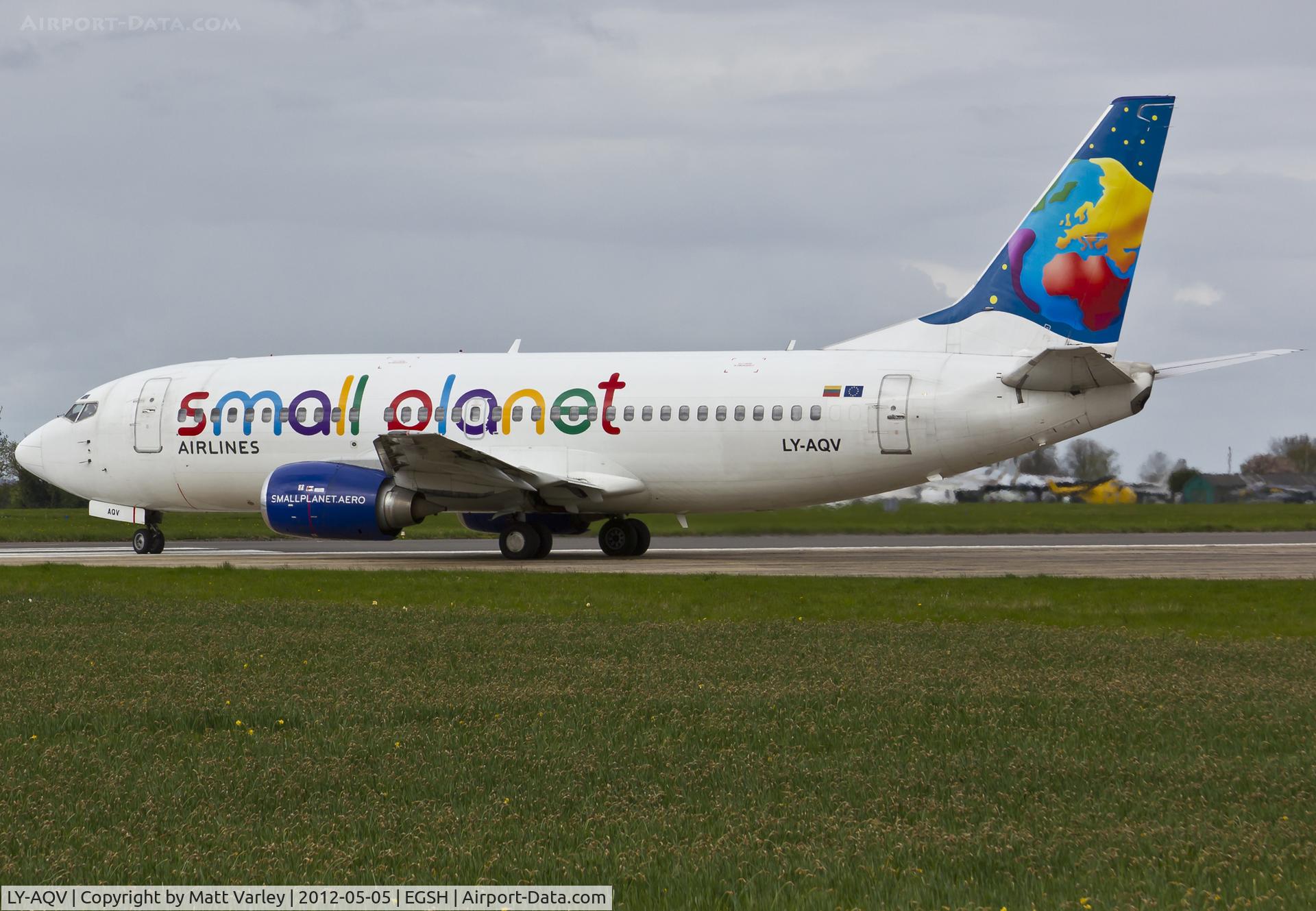 LY-AQV, Boeing 737-35B C/N 25069/2053, Departing EGSH.