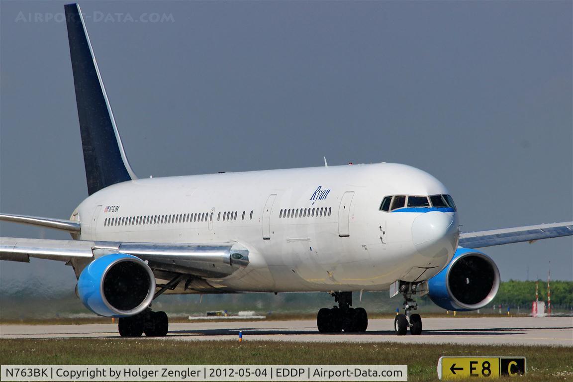 N763BK, 1987 Boeing 767-3T9 C/N 23765, Lining up for a long ride home.....
