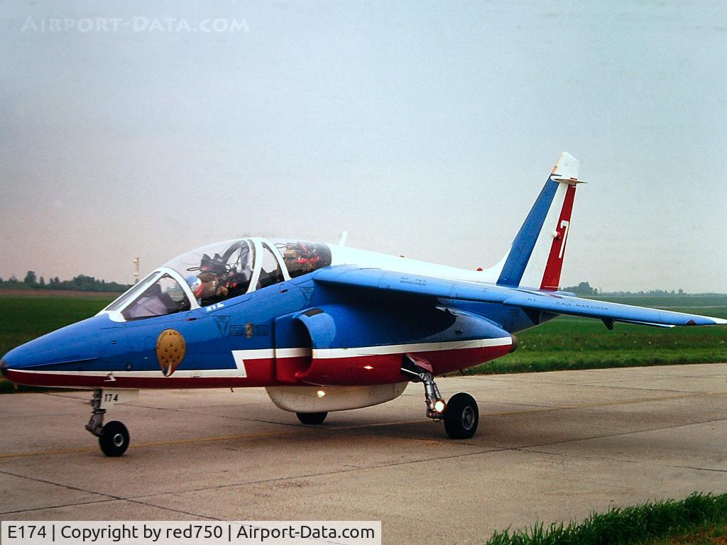 E174, Dassault-Dornier Alpha Jet E C/N E174, Photograph by Edwin van Opstal with permission. Scanned from a color slide. Patrouille de France No. 7
