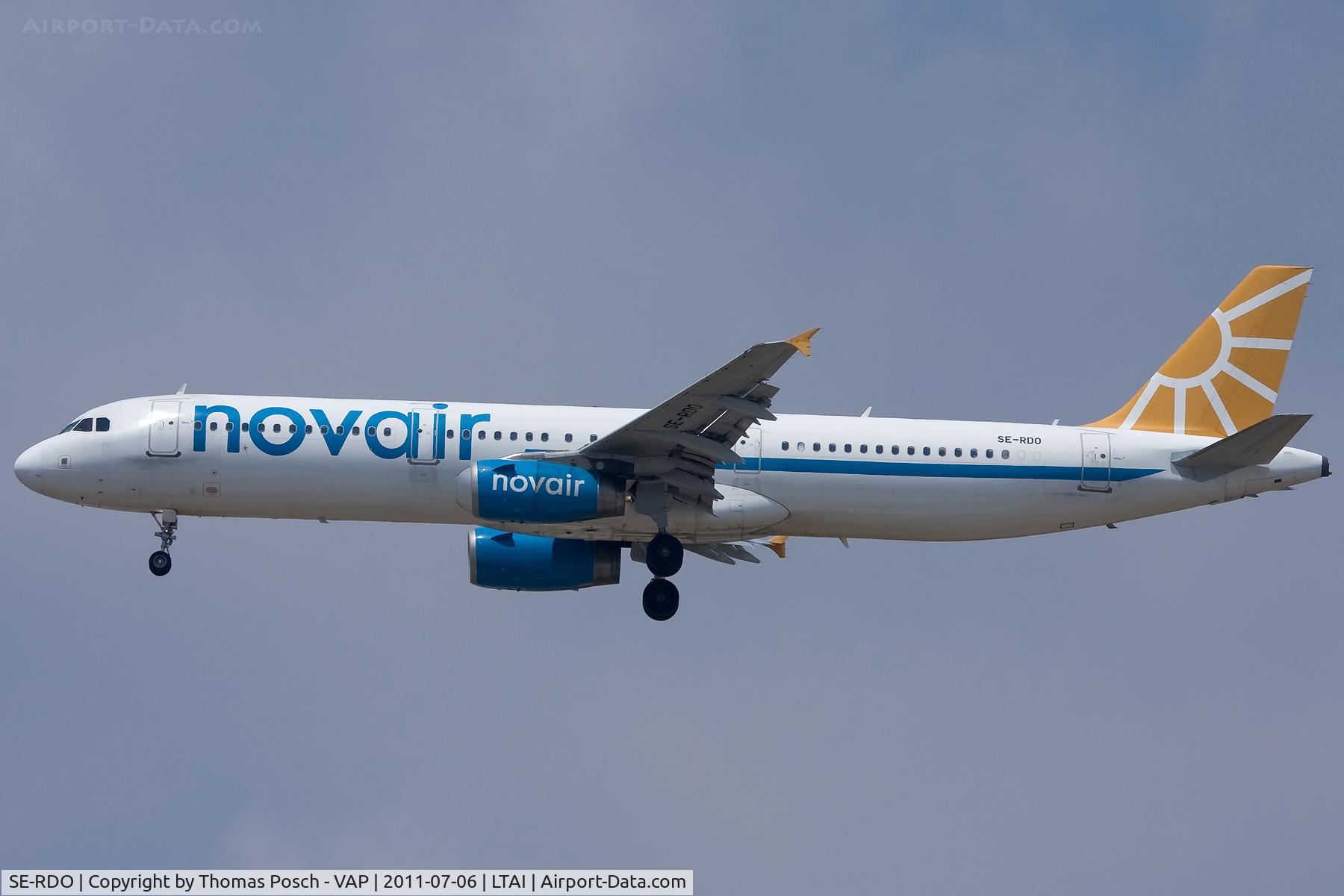 SE-RDO, 2004 Airbus A321-231 C/N 2216, Novair