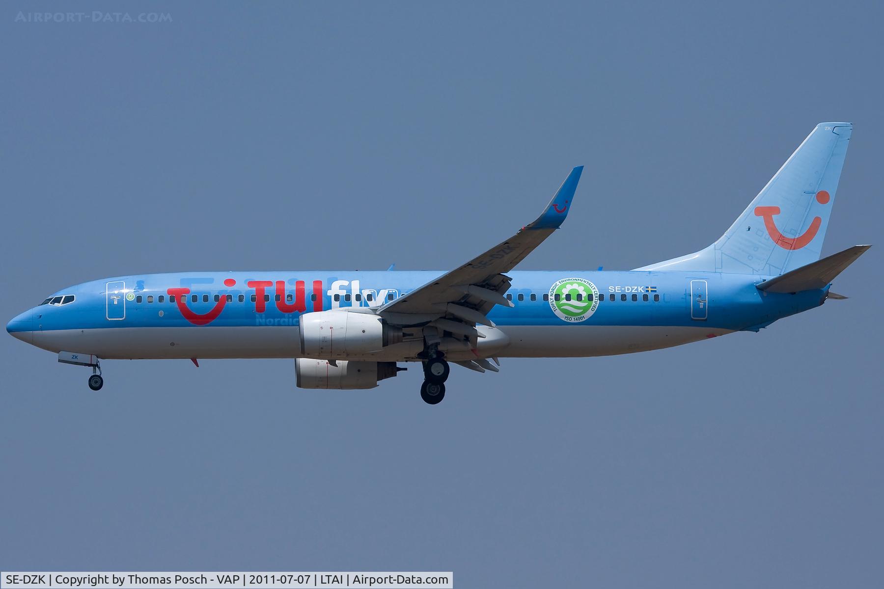 SE-DZK, 2000 Boeing 737-804 C/N 28231, TUIfly Nordic