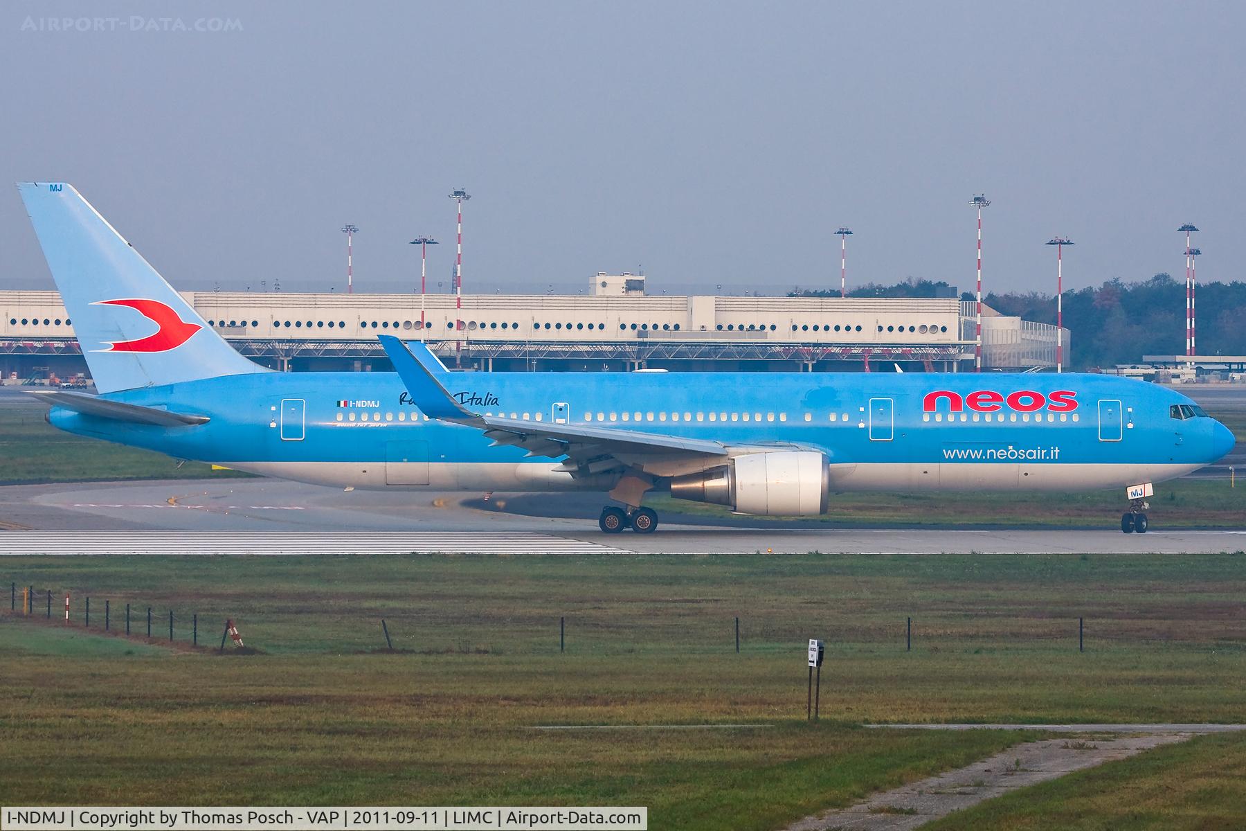I-NDMJ, 1995 Boeing 767-306/ER C/N 27958, NEOS Air
