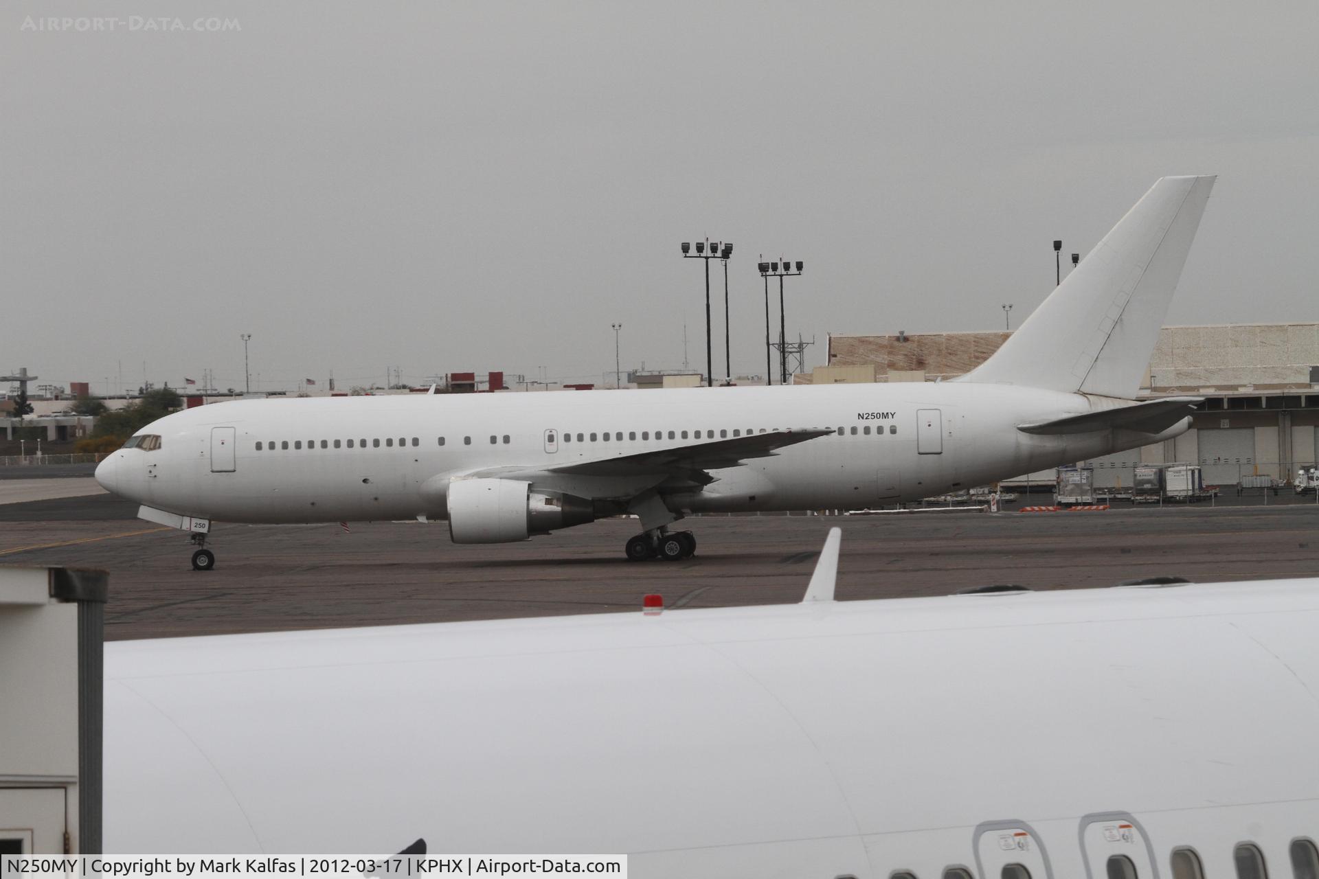 N250MY, 1985 Boeing 767-238 C/N 23306, KMW LEASING LLC, Boeing 767-238 on the ramp at Sky Harbor International.