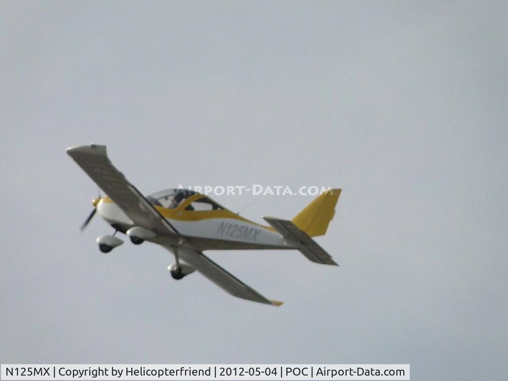 N125MX, 2009 Evektor-Aerotechnik Sportstar Max C/N 2009 1205, Airbourne and fighting a gust of wind