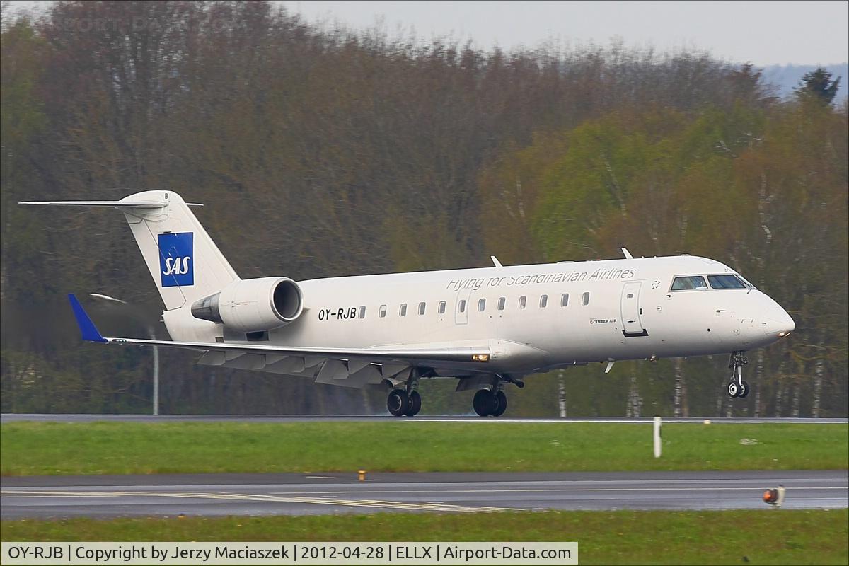 OY-RJB, 2000 Canadair CRJ-200LR (CL-600-2B19) C/N 7419, Canadair CL-600-2B19