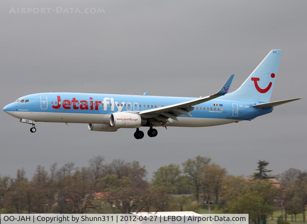 OO-JAH, 2011 Boeing 737-8K5 C/N 37260, Landing rwy 14R