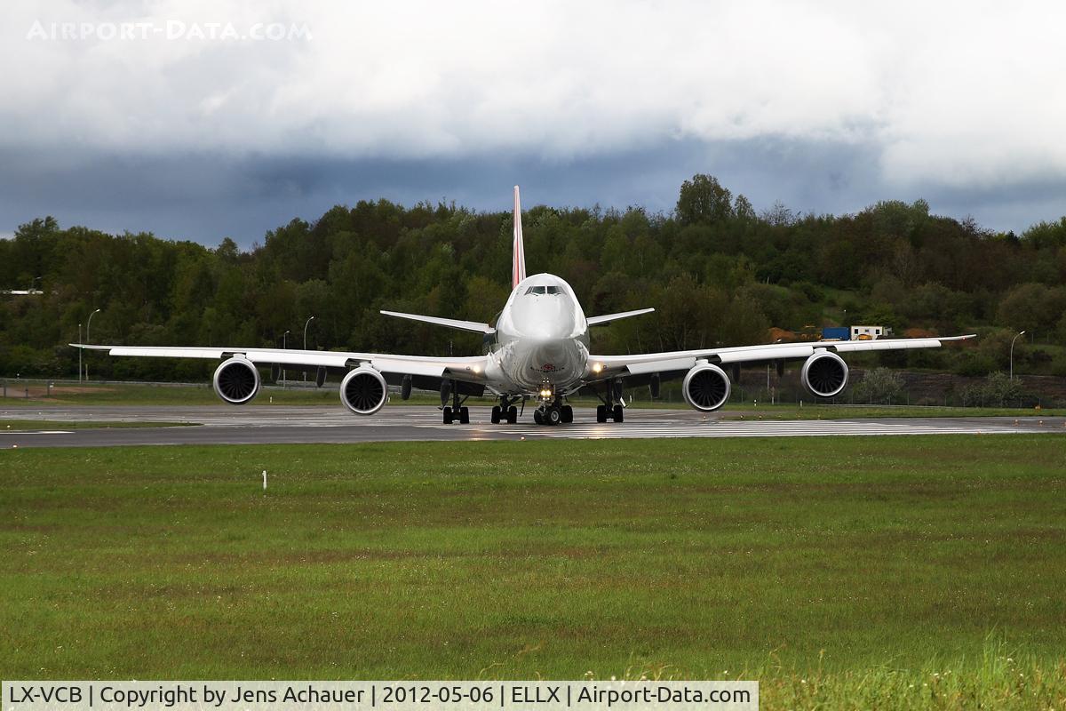LX-VCB, 2010 Boeing 747-8R7F C/N 35806, Line-up rwy 24