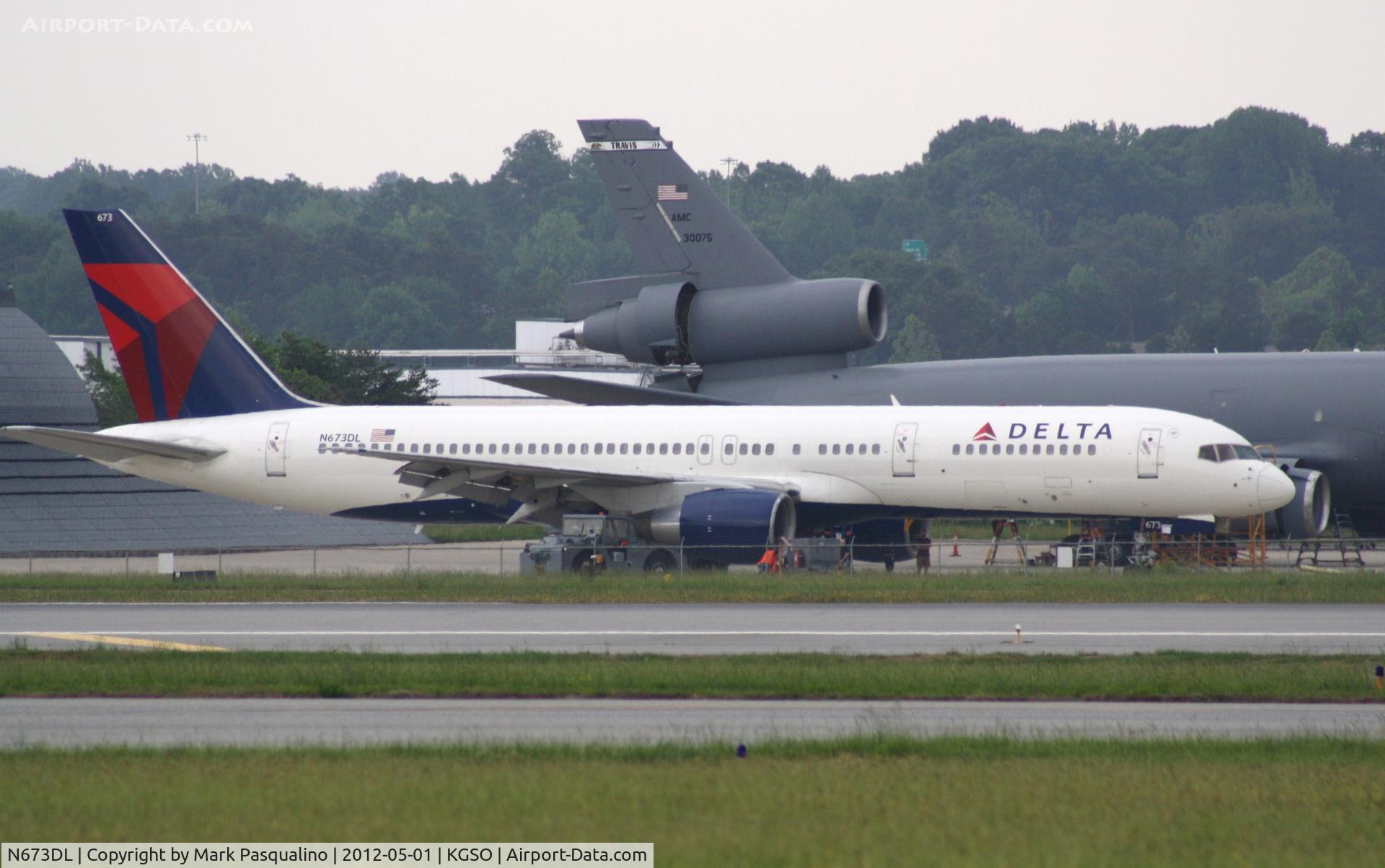 N673DL, 1992 Boeing 757-232 C/N 25978, Boeing 757-200