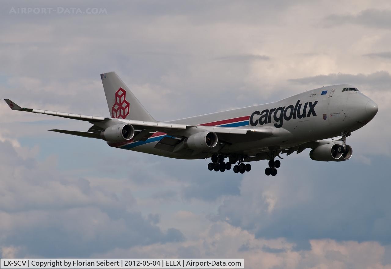 LX-SCV, 2001 Boeing 747-4R7F/SCD C/N 29733, Short final 24