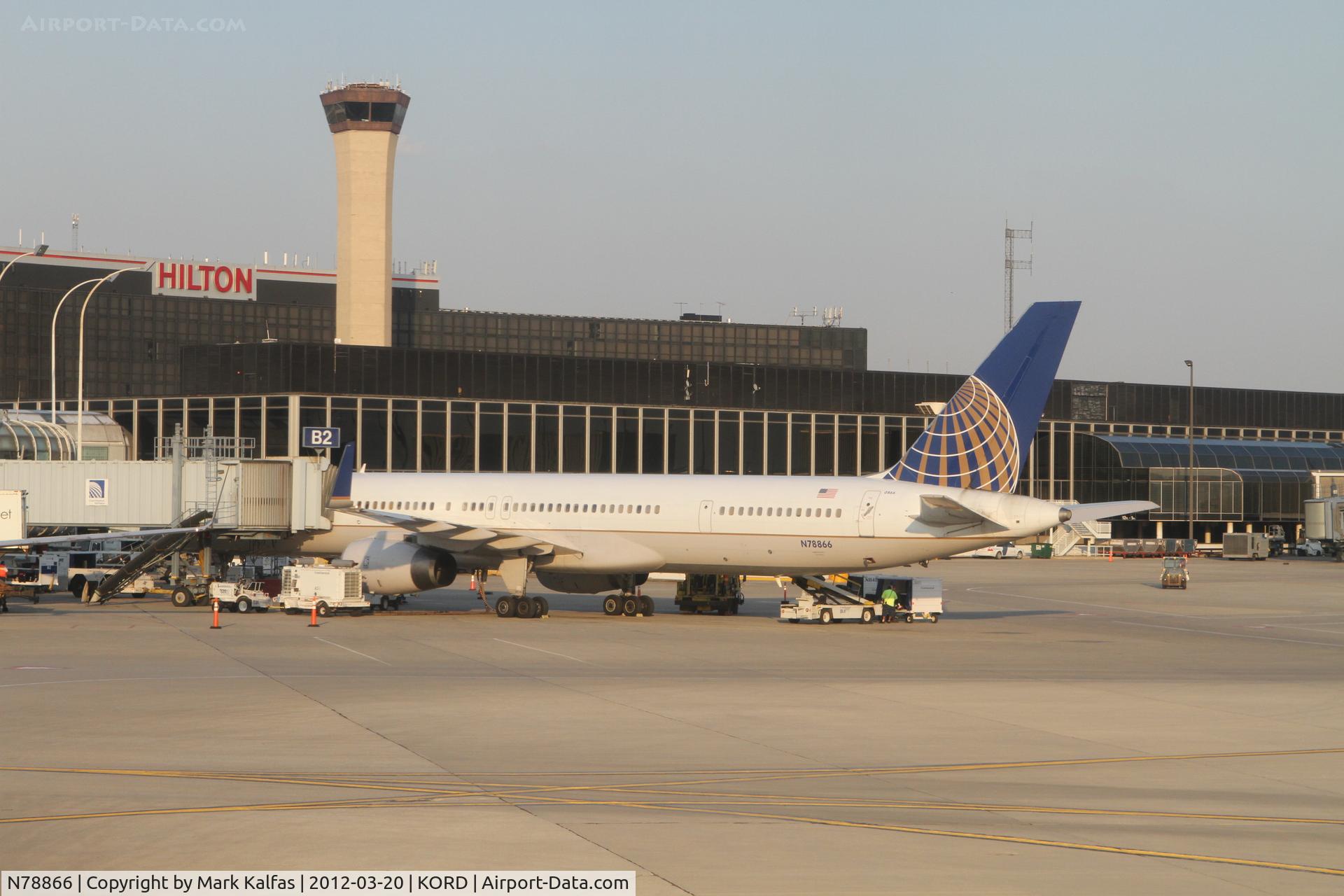 N78866, 2002 Boeing 757-33N C/N 32591, United Airlines Boeing 757-33N, UAL1690 at O'Hare's Gate B2, loading for a return trip to Houston Bush Intercontinental/KIAH.