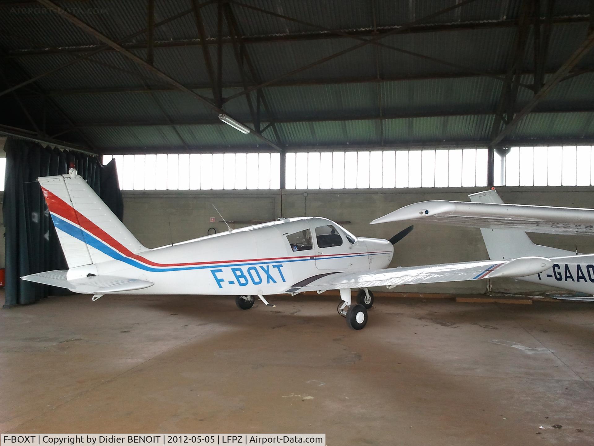F-BOXT, Piper PA-28-140 Cherokee C/N 28-23133, PA 28-140