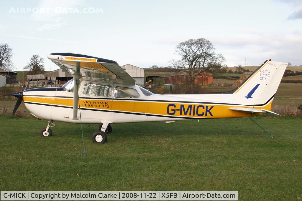 G-MICK, 1977 Reims F172N Skyhawk C/N 1592, Reims F172M, Fishburn Airfield November 2008.
