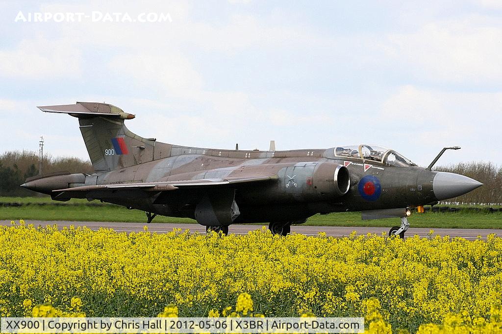 XX900, 1976 Hawker Siddeley Buccaneer S.2B C/N B3-05-75, at the Cold War Jets open day, Bruntingthorpe