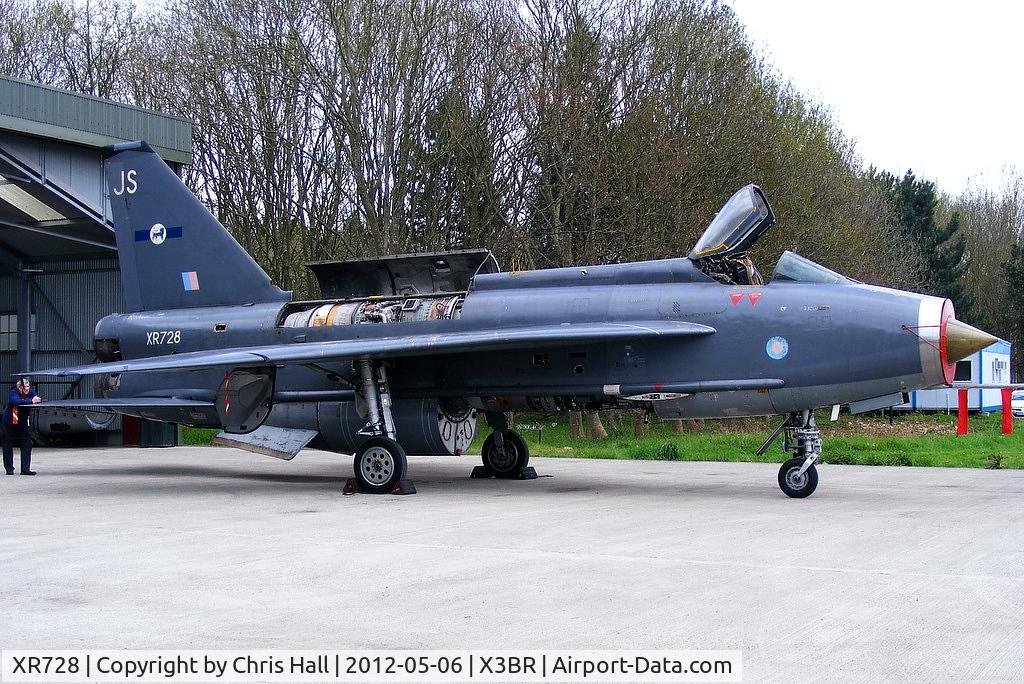XR728, 1965 English Electric Lightning F.6 C/N 95213, at the Cold War Jets open day, Bruntingthorpe