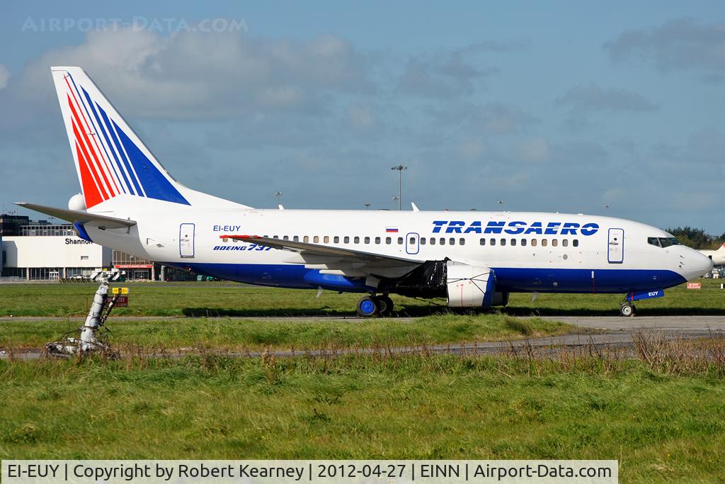 EI-EUY, 2004 Boeing 737-7Q8 C/N 29354, Parked up before delivery