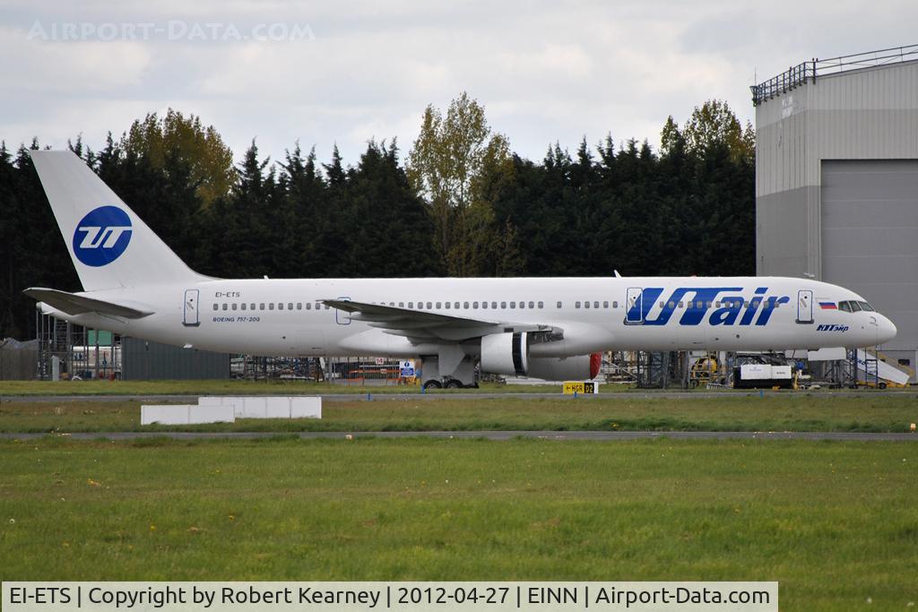 EI-ETS, 1996 Boeing 757-28A C/N 28161, Waiting for its delivery flight
