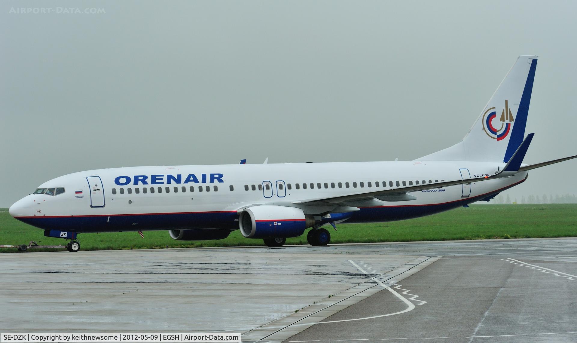 SE-DZK, 2000 Boeing 737-804 C/N 28231, Just removed from spray shop !