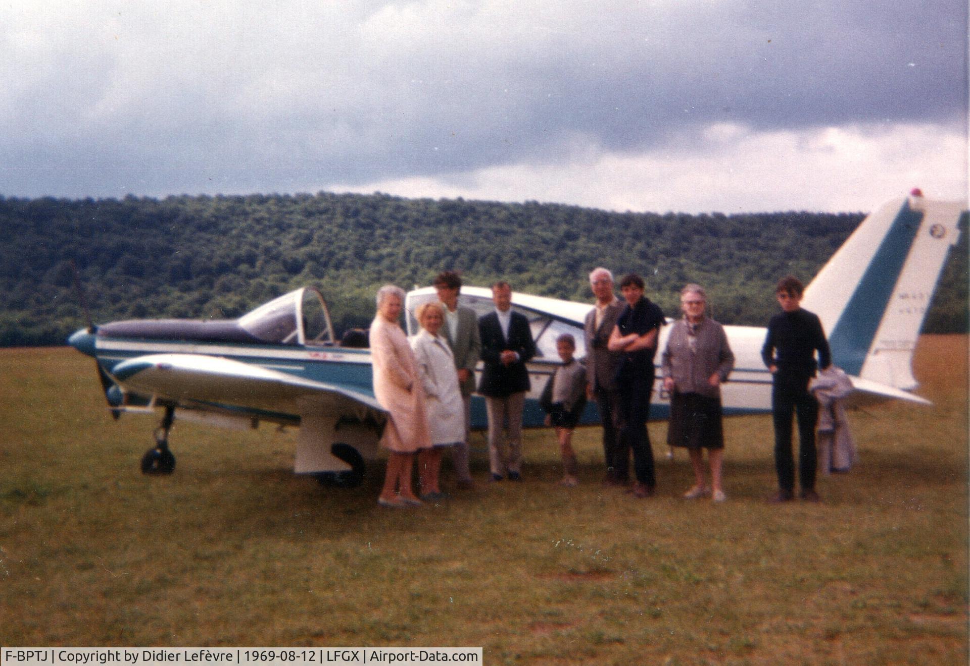 F-BPTJ, Wassmer WA-421-250 C/N 412, F-BPTJ, in 1969, in the French Jura,shortly after its delivery