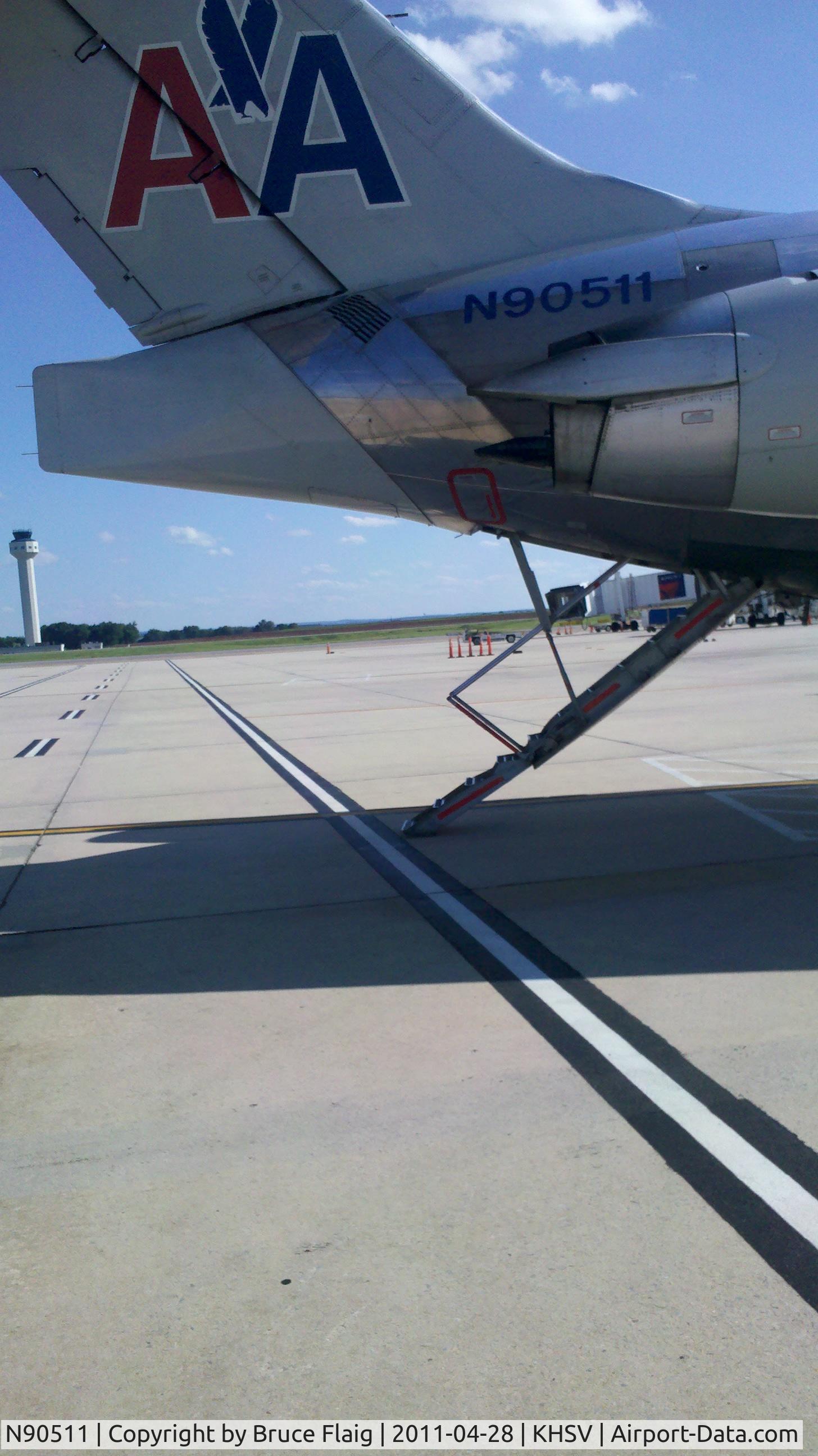N90511, 1989 McDonnell Douglas MD-82 (DC-9-82) C/N 49805, Landed at Huntsville the day after Tornado damage on 4/28/11.  First time I had to deplane from the rear door