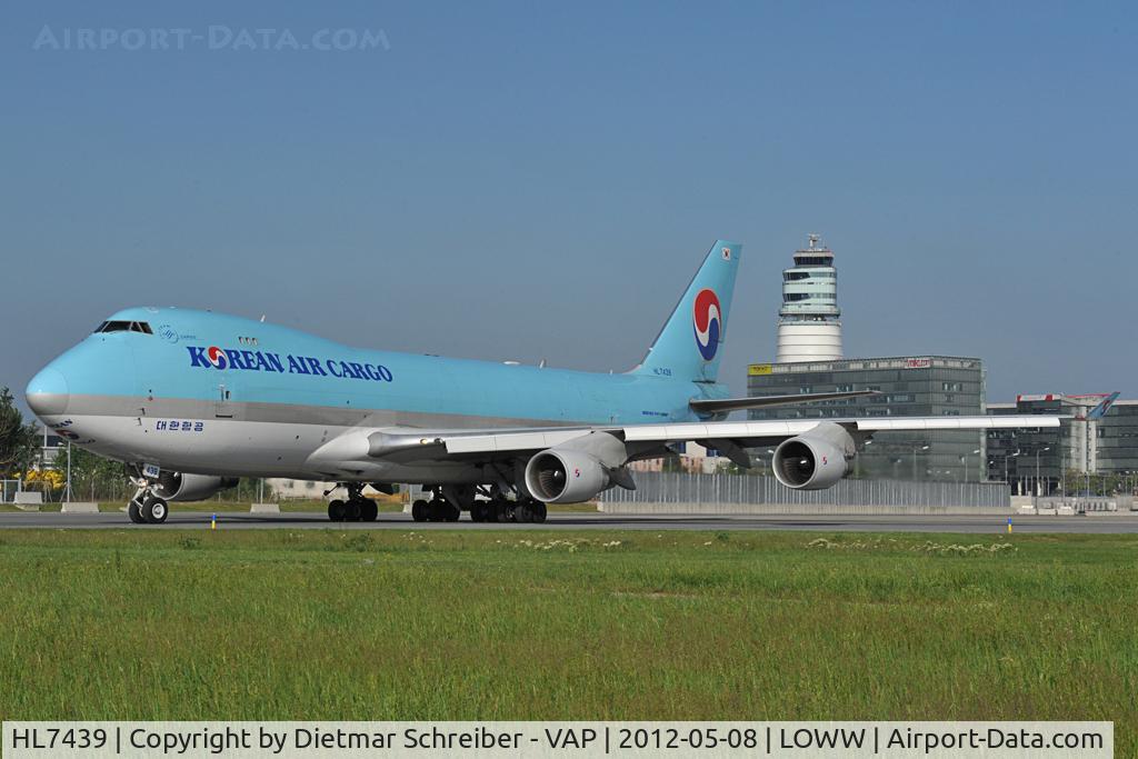 HL7439, 2003 Boeing 747-4B5F/SCD C/N 33516, Korean Air Boeing 747-400