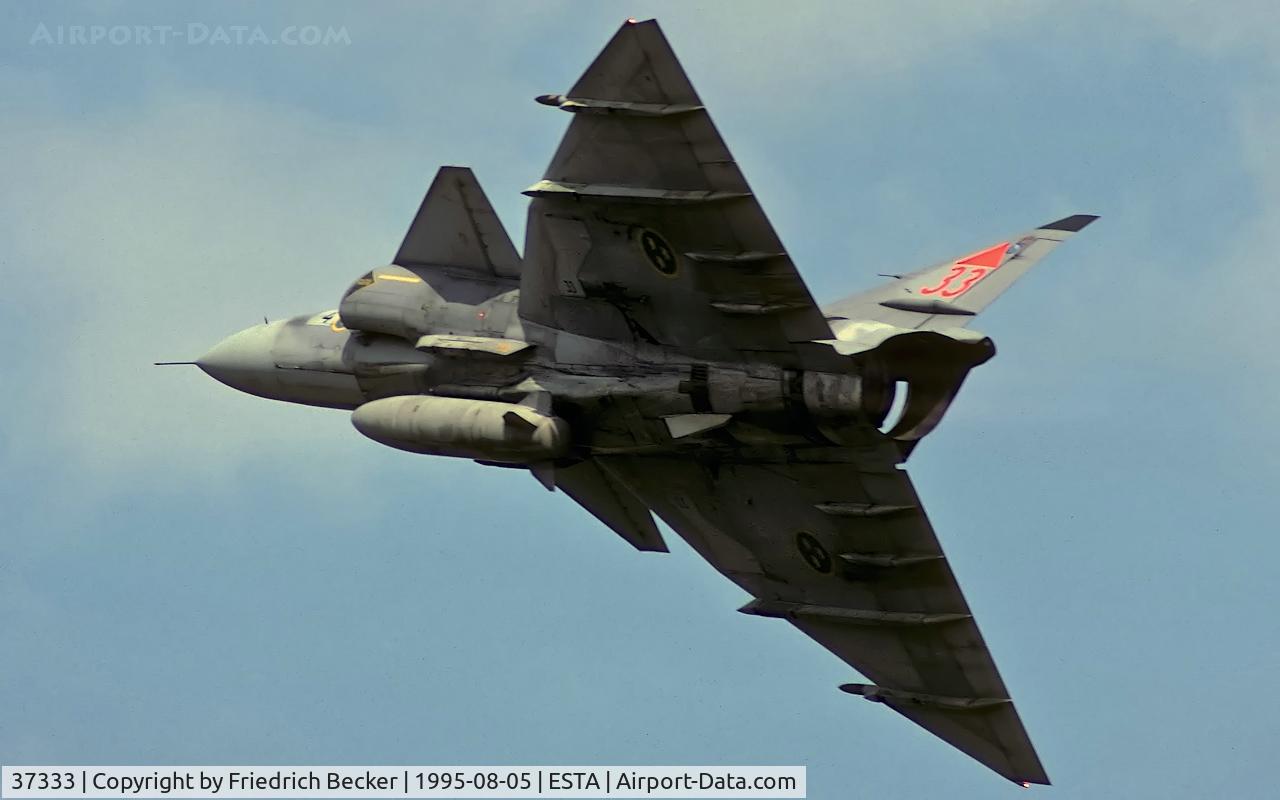 37333, Saab JA 37 Viggen C/N 37333, flying display