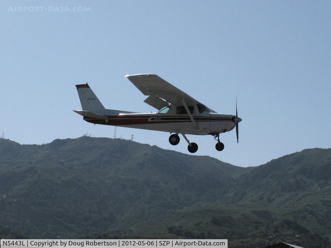 N5443L, 1980 Cessna 152 C/N 15284315, 1980 Cessna 152, Lycoming O-235 110 Hp, another landing Rwy 22