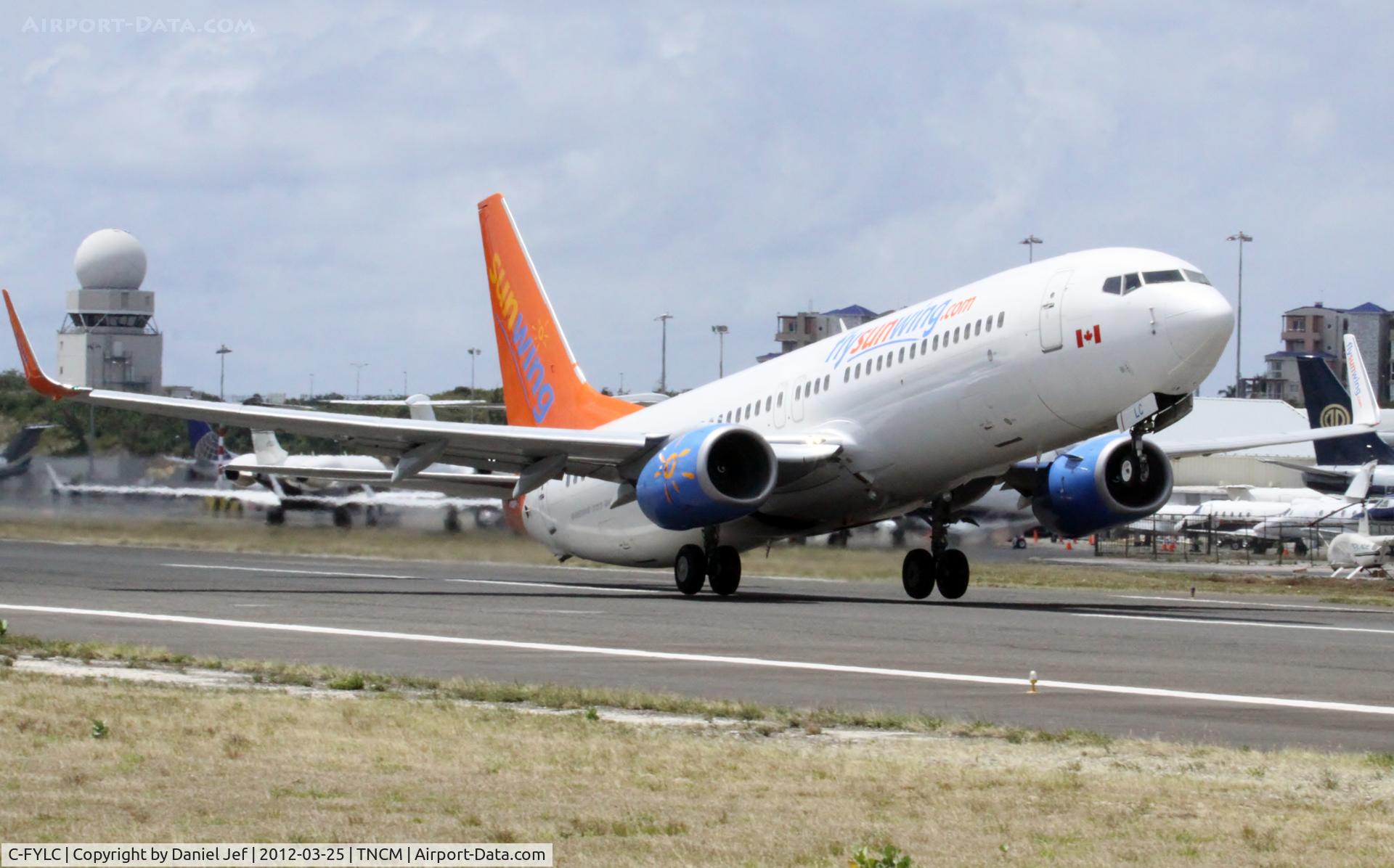 C-FYLC, 2006 Boeing 737-8BK C/N 33029, C-FYLC