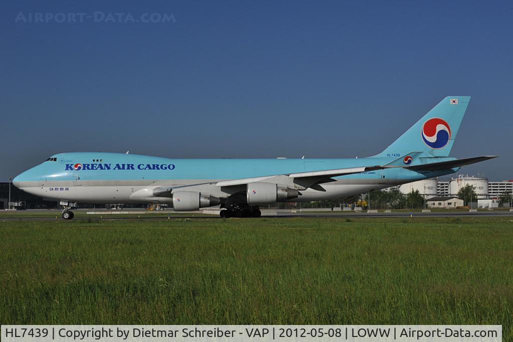 HL7439, 2003 Boeing 747-4B5F/SCD C/N 33516, Korean Air Boeing 747-400