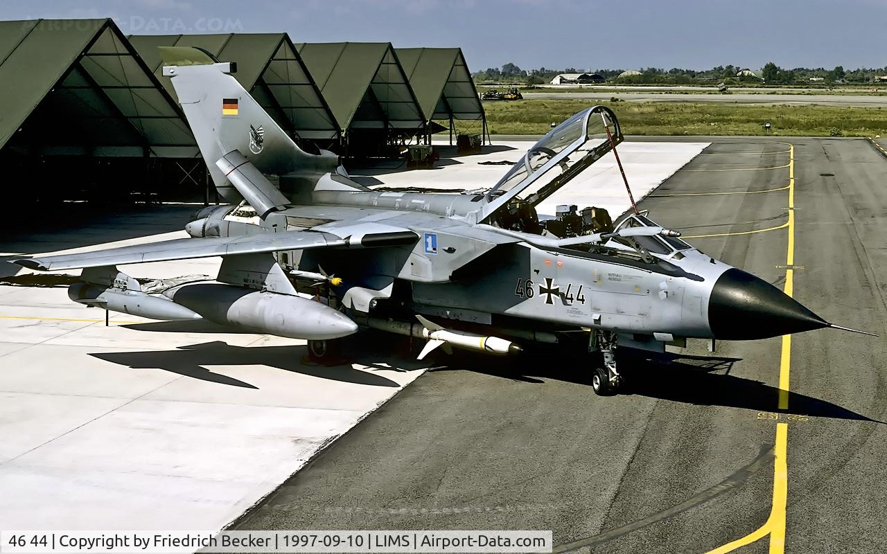 46 44, Panavia Tornado ECR C/N 871/GS277/4344, flightline at Piacenza AB