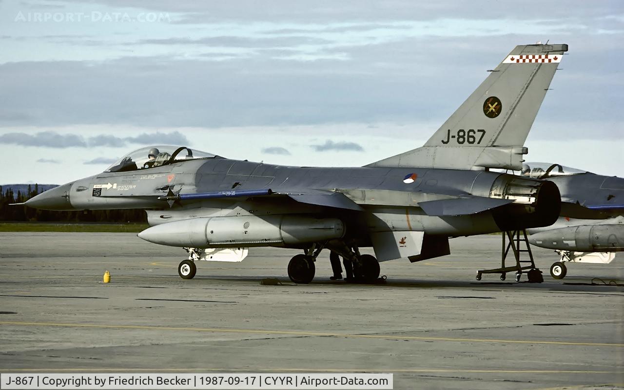 J-867, Fokker F-16A Fighting Falcon C/N 6D-84, flightline at CFB Goose Bay