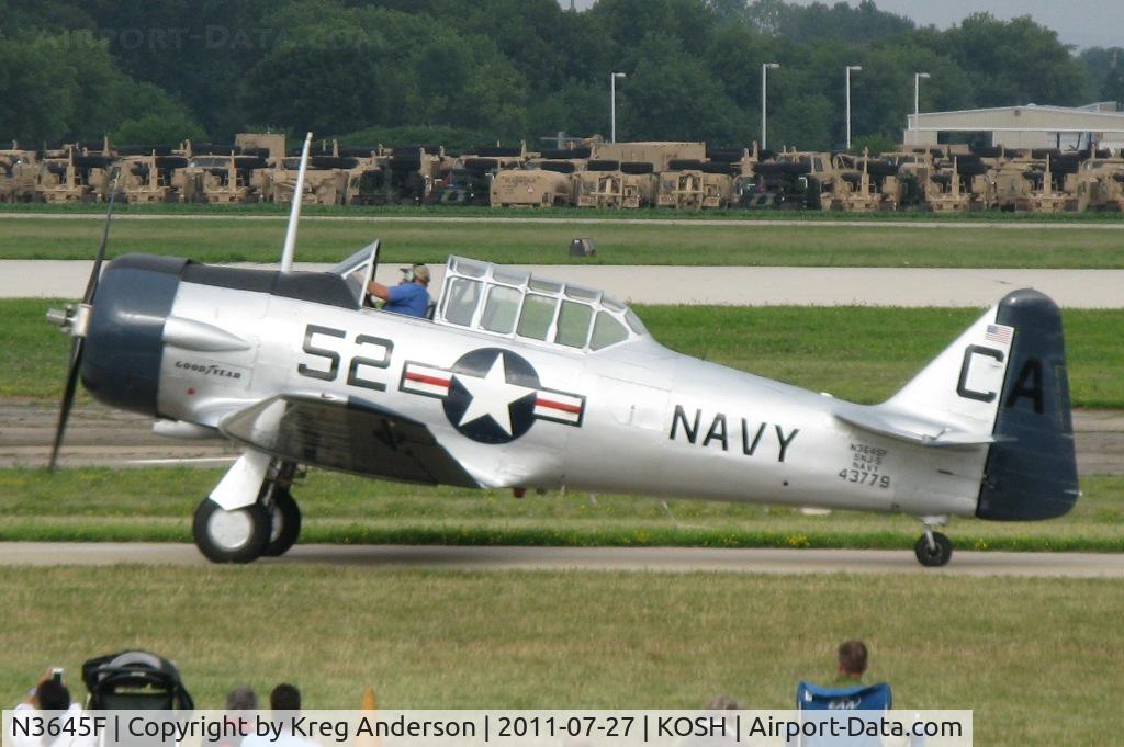N3645F, 1943 North American SNJ-5 Texan Texan C/N 43779, EAA AirVenture 2011